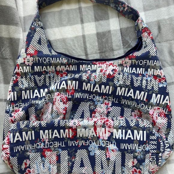 ROBIN RUTH AMANDA COLLECTION- MIAMI HOBO BEACH BAG - Picture 1 of 4